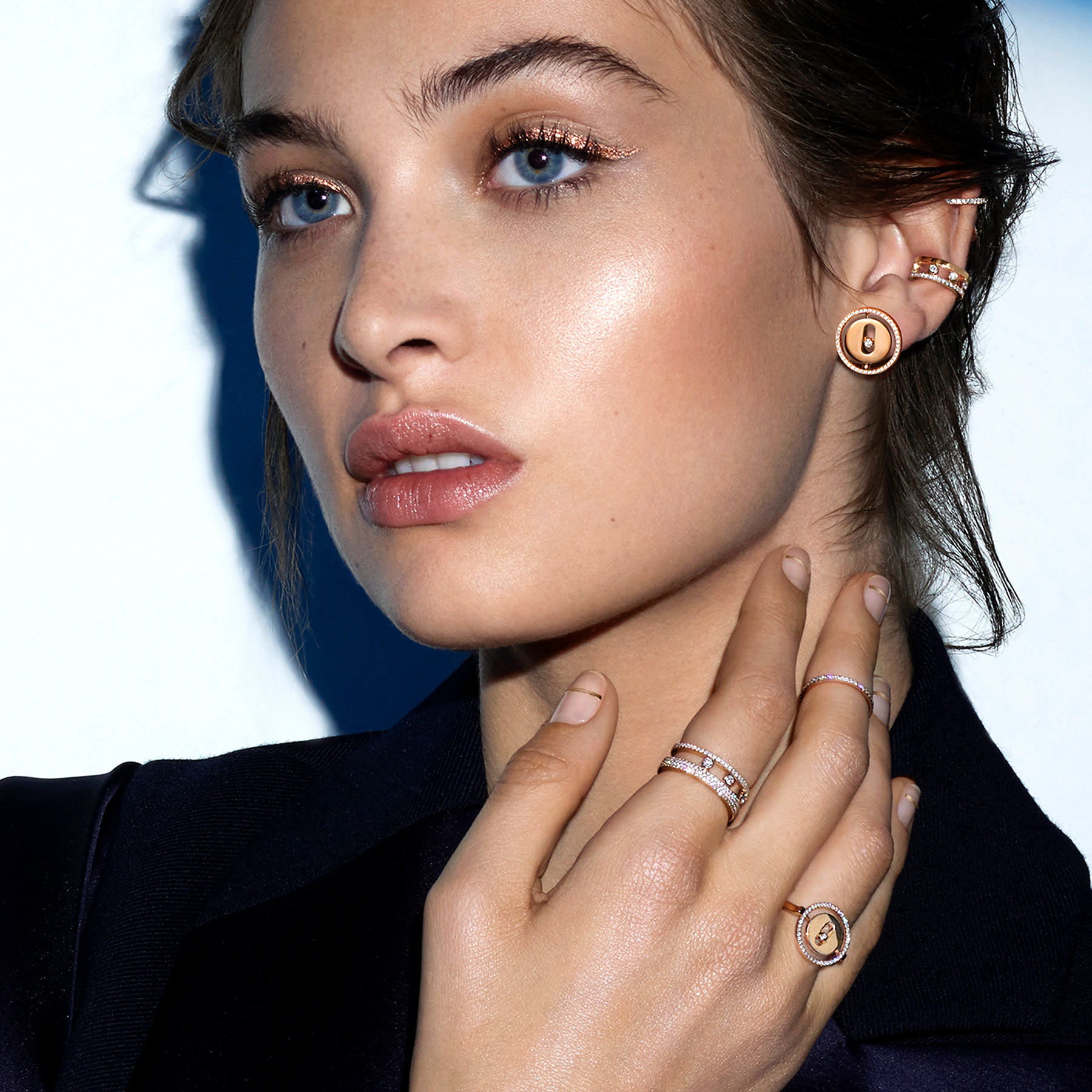 LUCKY MOVE BUTTON EARRINGS - ROSE GOLD - Image 2